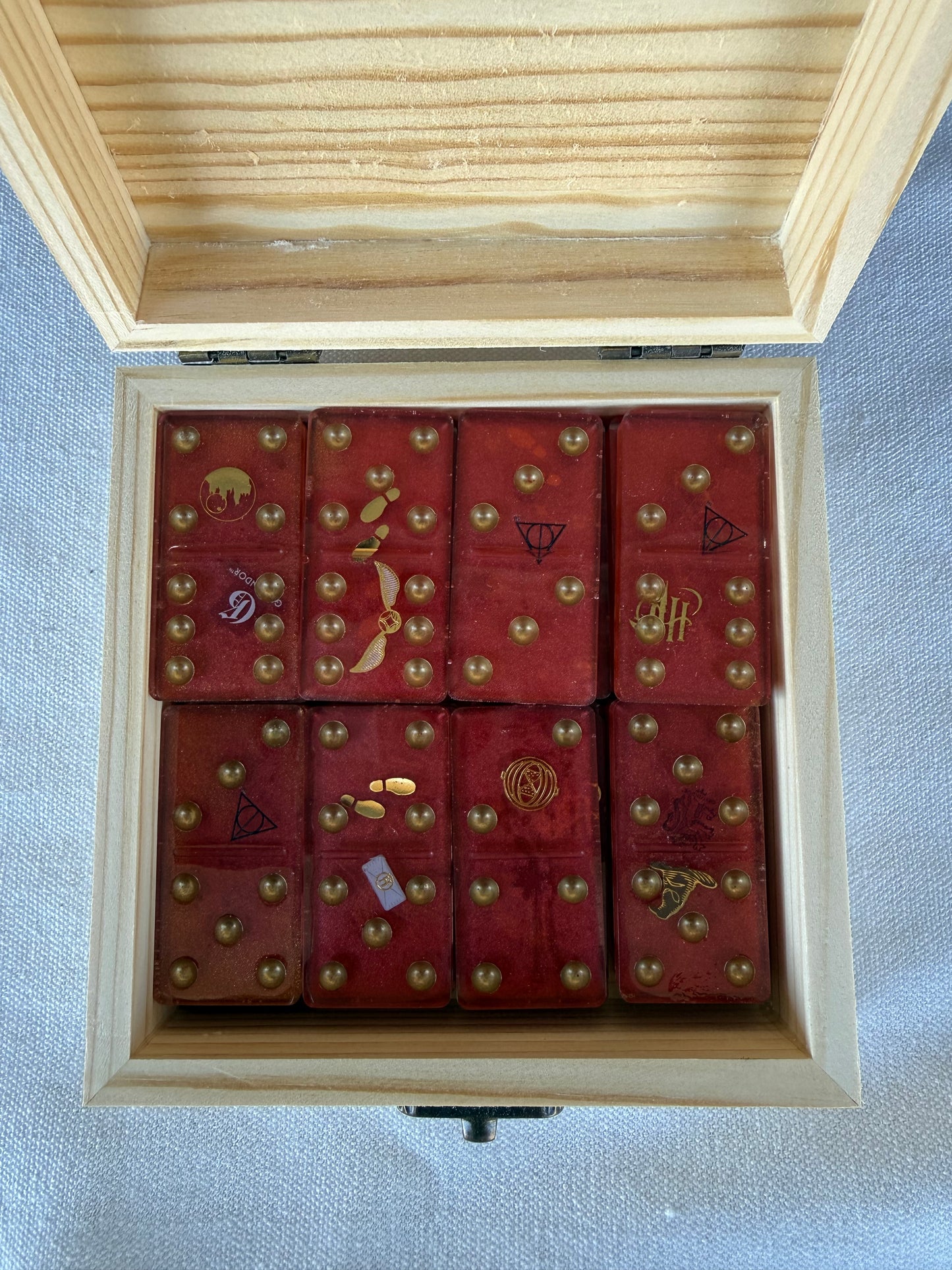 Gryffindor House Domino Set